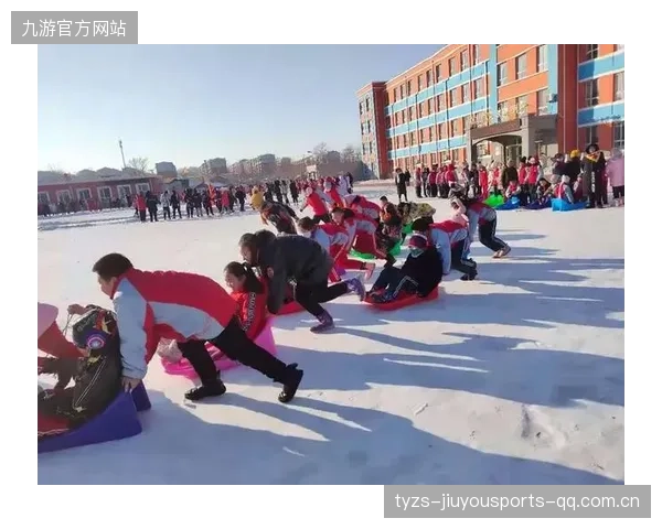 冰球场上的暖心瞬间：互助精神点燃全场激情